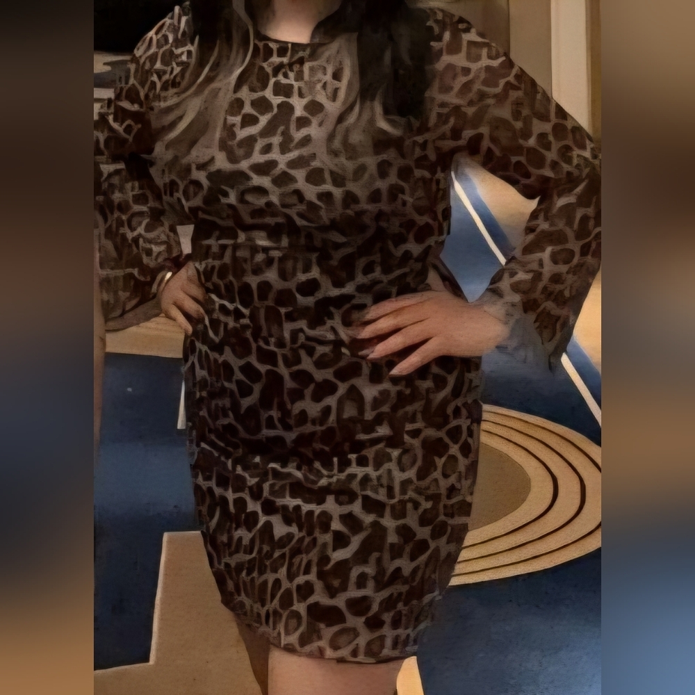 SHEIN Brown and Black Bodycon Dress with Bell Sleeves - Picture 4 of 5
